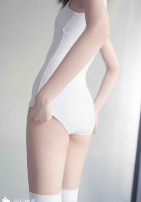 背后的男人