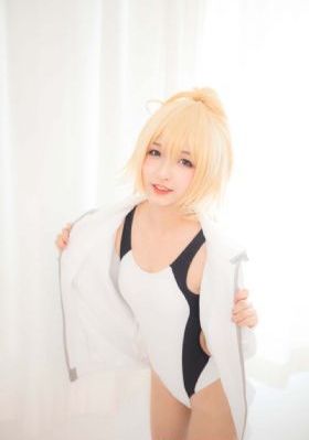 《黑帮大佬和我的365日》